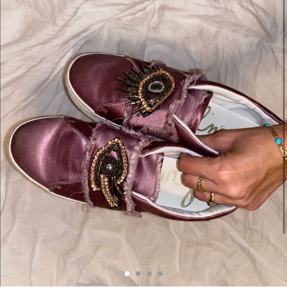 EYE SNEAKERS
